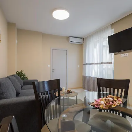 хоризонт Appartement *